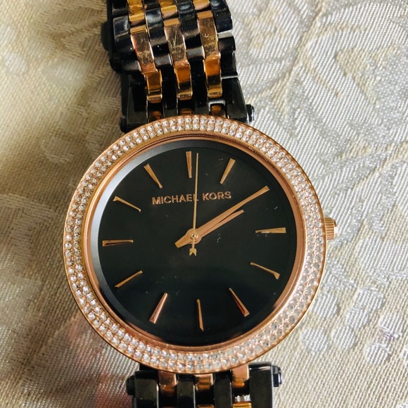 Ladies MK watch!!